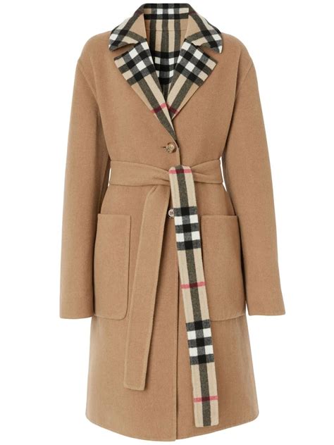 burberry mantel 2015